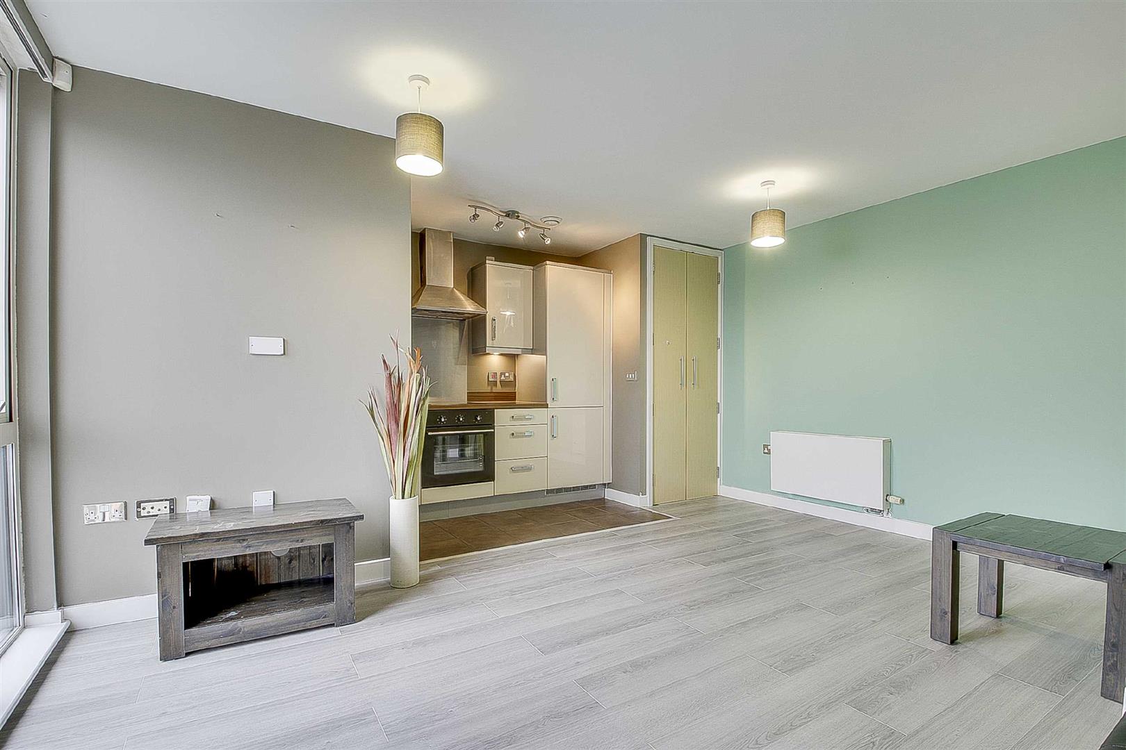 2 bed property in Dakota House, Milton Keynes